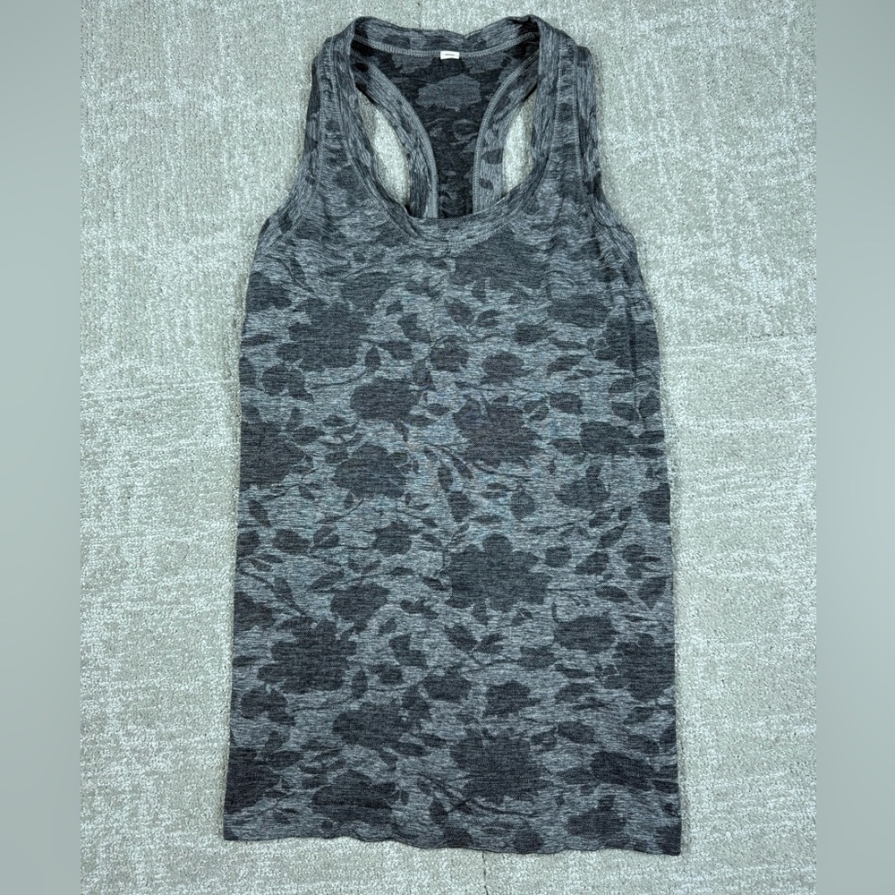 Athleta Momentum Camo Seamless Tank Read Below
